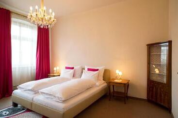 پانسیون Fink Low Budget Rooms