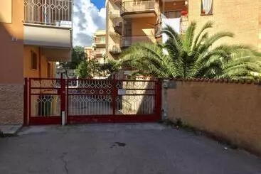 ベッドアンドブレックファースト Il Viaggiatore Via Rimini Serapo