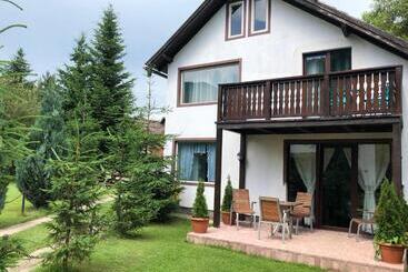 Pension (Hôtel basse catégorie) Casa Codrin