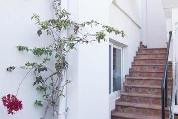 פנסיון Niki Rooms