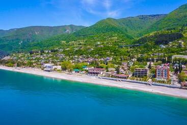 پانسیون Fiesta Sea