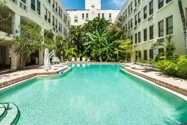 Aparthotel Tropicals Of Palm Beach