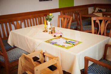 호스텔 Gasthof Mittendorfer