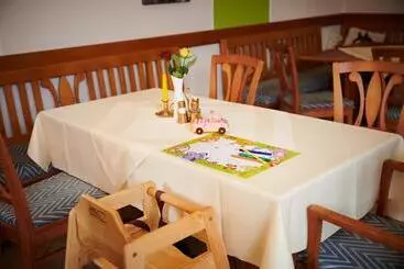 ユースホステル Gasthof Mittendorfer