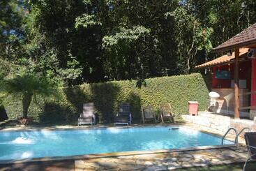 ペンション Pousada Refúgio Das Aves