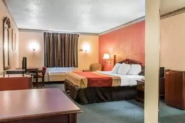 فندق Econo Lodge Airport