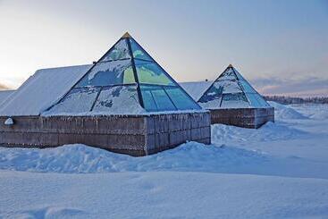酒店 Aurora Pyramid Glass Igloos