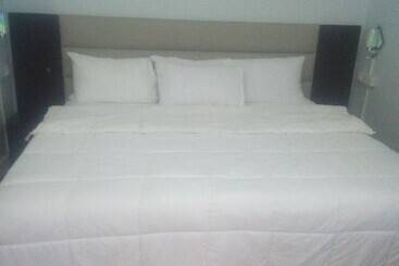 פנסיון Ama Serwaa Lodge