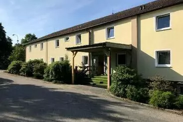 Majatalo Penzion Nad Halou