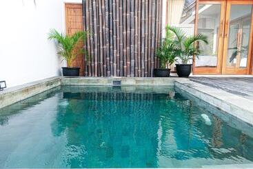 Bed and Breakfast Watukarung Prapto Homestay