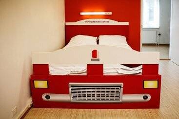 פנסיון Fireman Center