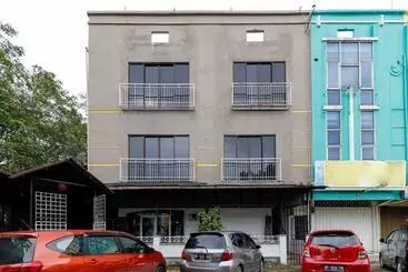 Majatalo Reddoorz Plus @ Batam Center
