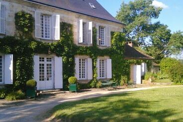 פנסיון Le Bourdil Blanc