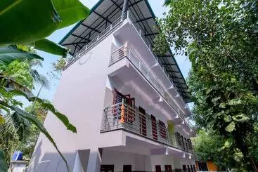 Hôtel Amare Highway Residency By Oyo Rooms