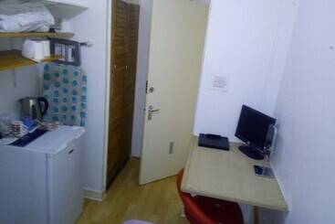 膳宿费 Private Cosy Roomz