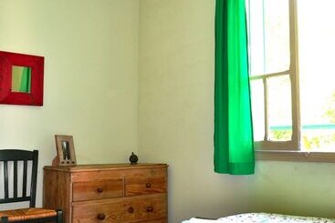 ベッドアンドブレックファースト Maison Esmeralda