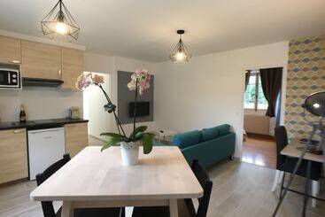 公寓式酒店  Domaine Des Trois Chateaux