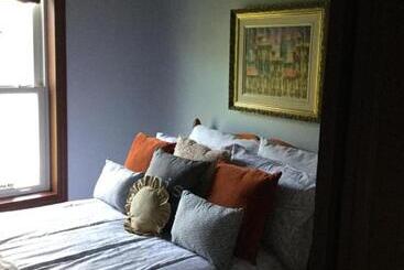 Pemberley House Bed And Breakfast