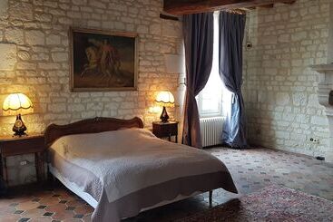 פנסיון Château De Basché