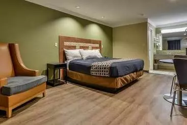 هتل Red Roof Inn Raleigh Northeast   Downtown