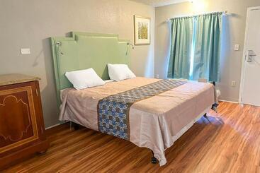 Motel Hahira Inn By Oyo Near Valdosta