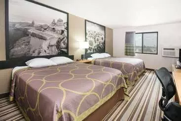 مُتل Super 8 By Wyndham Jamestown