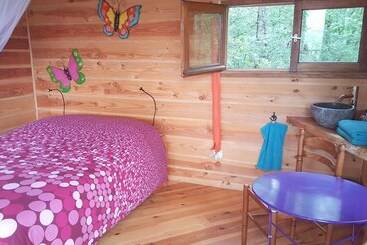 مبيت وإفطار Cabanes Sainte Camelle