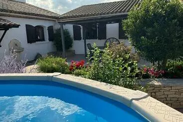 Bed and Breakfast Number9