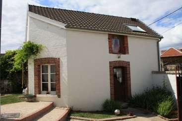 بيت ريفى Gite Cosy Pour 4 Dans Village Viticole