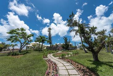 هتل Willowbank Resort