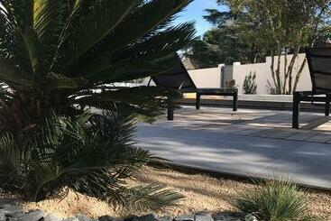 פנסיון L'oasis Vendargues