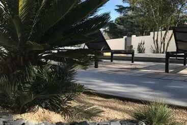 Pensión L'oasis Vendargues