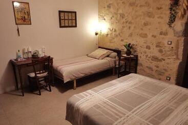 פנסיון Au Petit Pédegouaty