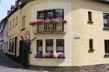 Majatalo Zum Achten Himmel