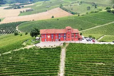 Maaseutuhotelli Bricco Rosso