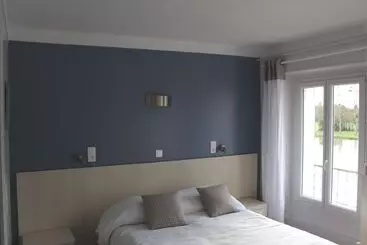 リゾートホテル Village Vacances La Vallée De L Yonne