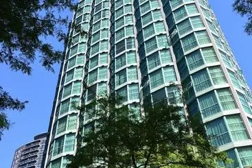 アパートホテル Rosedale Condominiums