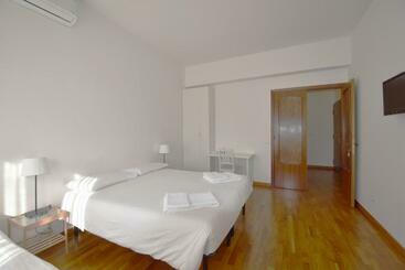 פנסיון Nice And Warm Rooms