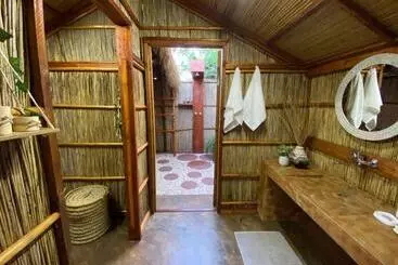 Retkeilymaja Mozbevok Coconut View Resort