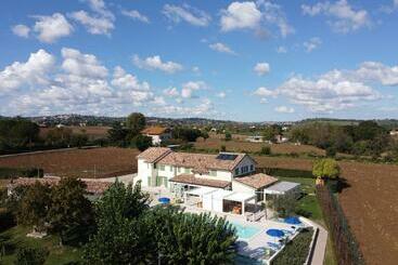 ホテル Le Terre Di Maluk