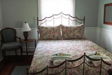 مبيت وإفطار Ardendales