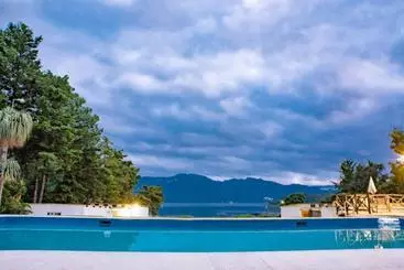 هتل Los Olivos Santiago Atitlan