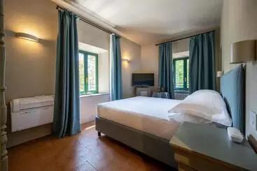 Otel Palazzo Viviani Castello Di Montegridolfo