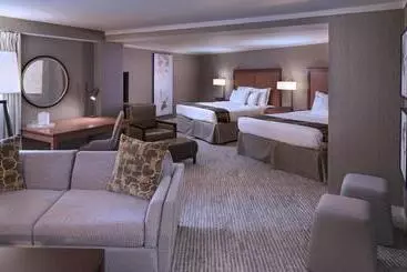 فندق Eaglewood Resort & Spa