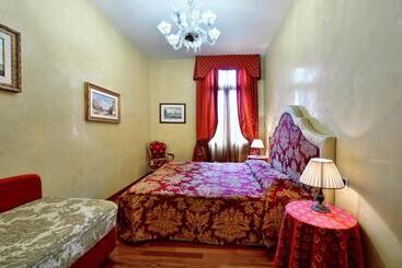 Otel Residence Palazzo Odoni