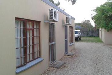 Pension Pine Tree Lodge Pe