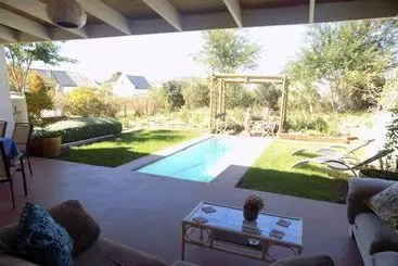 Bed & Breakfast Le Bonheur Guest Accommodation