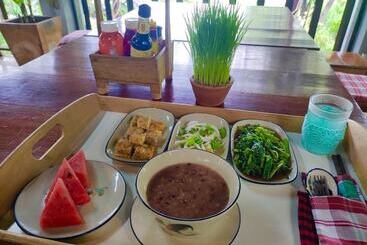 בית מלון כפרי Banthongna