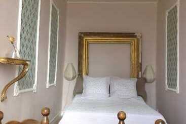 Bed and Breakfast Chateau De Laric