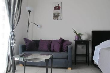 مبيت وإفطار Loucardalines